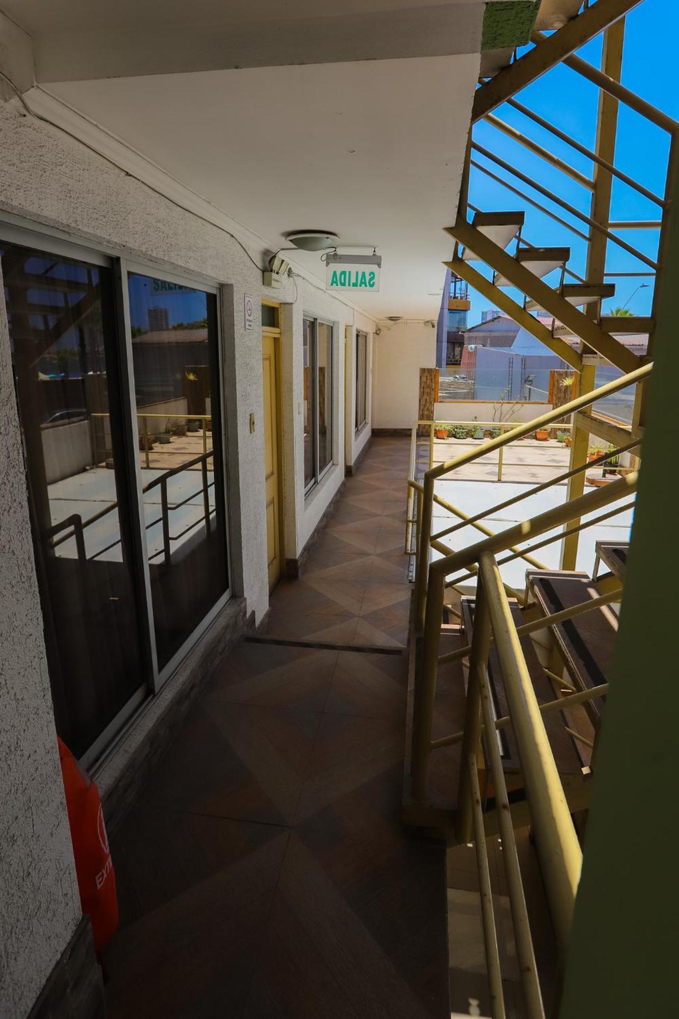 Hostal Sol Del Pacifico 이키케 외부 사진